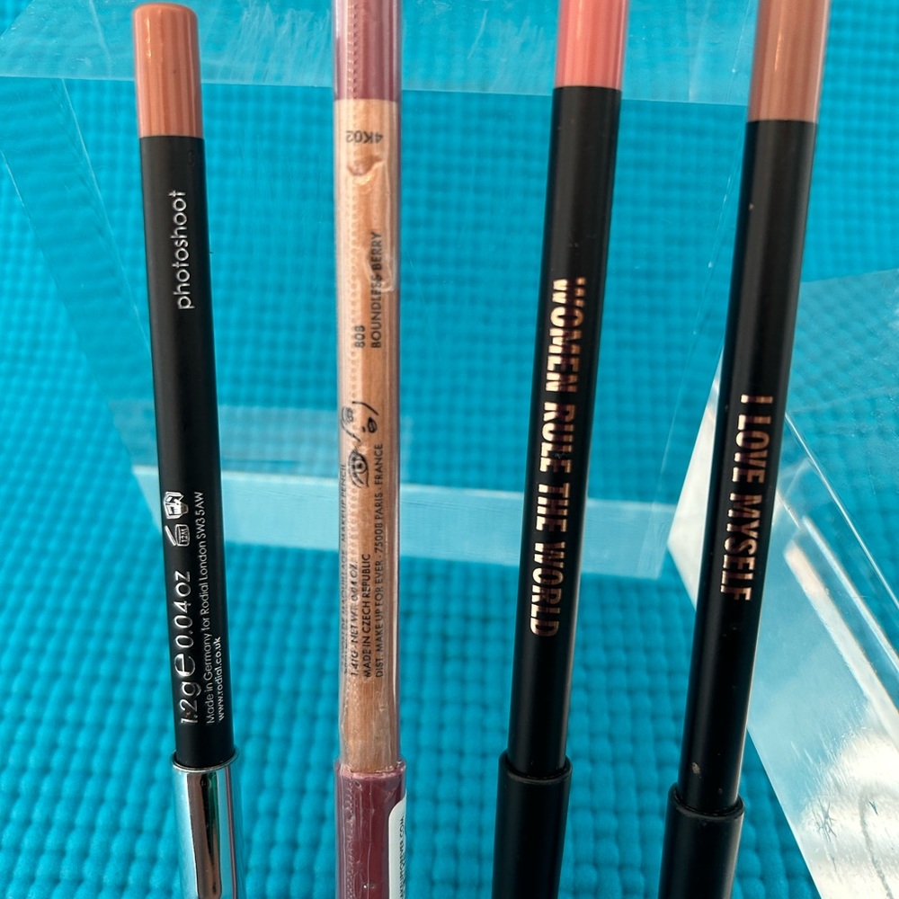 SUPER SALE!! GET ALL 4 LIP LINERS Name Brands - Picture 2 of 6
